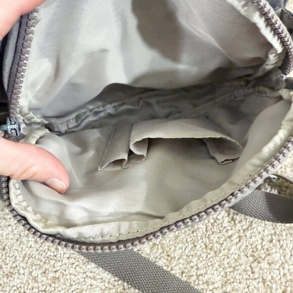 Kipling Taupe Nylon Crossbody Bag VGUC Zip Top Adjustable Strap Many Pockets - Picture 8 of 10